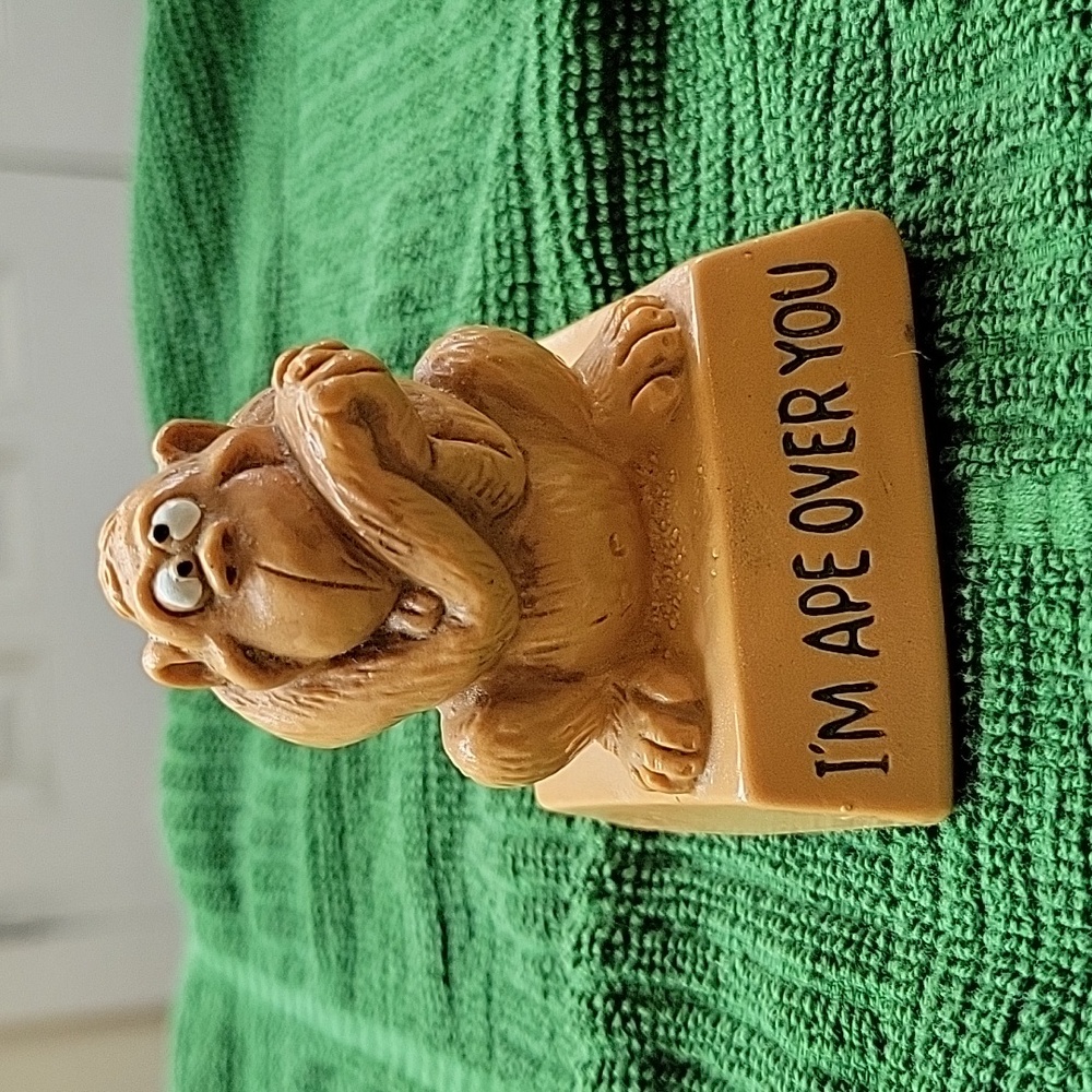Vintage Wallace Berrie I'm Ape Over You Mini Statue 1974